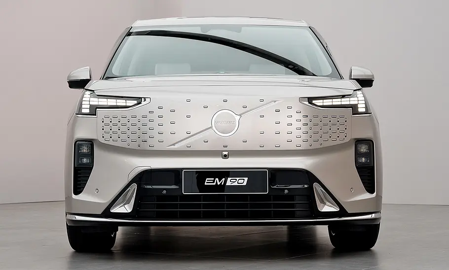 Volvo EM90 (2024) Volvo EM90 (2024)