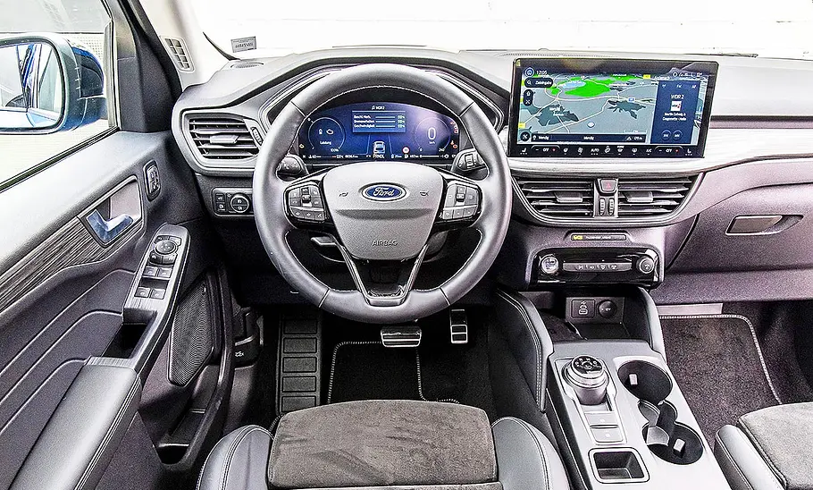 Ford Kuga Blick auf die Armaturen im Innenraum des Ford Kuga.