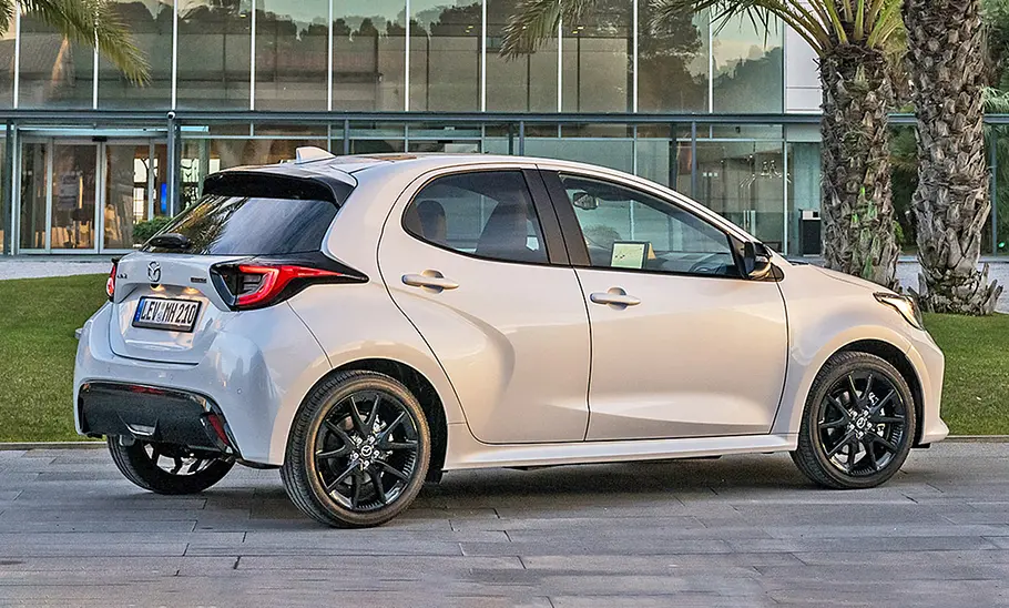 Mazda2 Hybrid (2024)