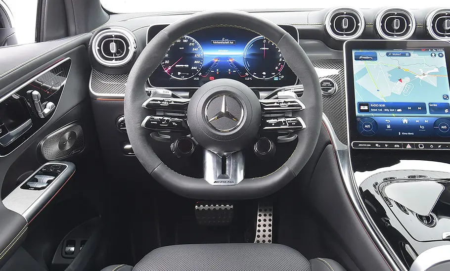 Mercedes-AMG GLC 63 S E Performance; Cockpit