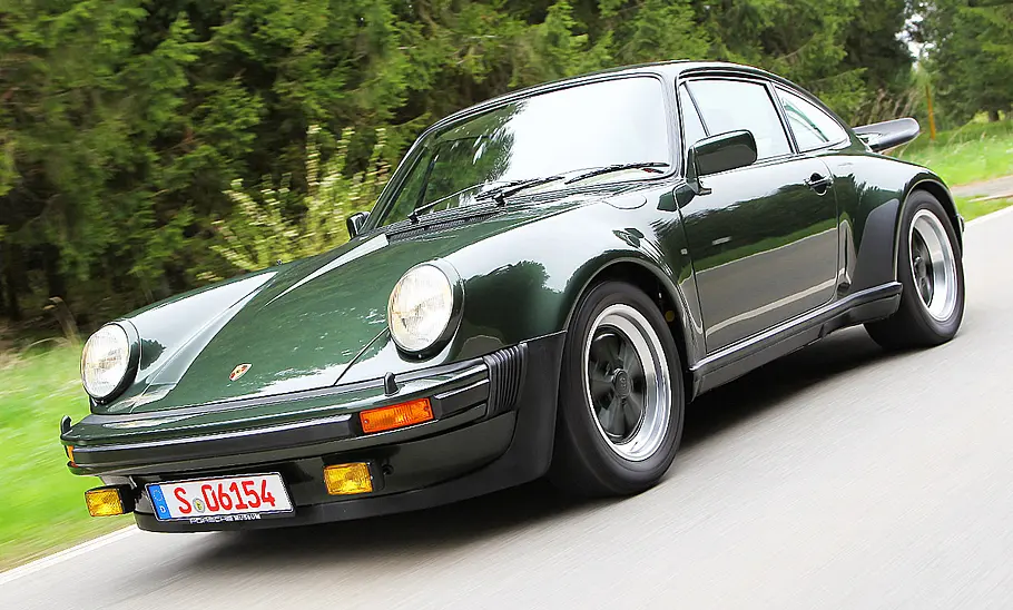 PORSCHE 911 TURBO