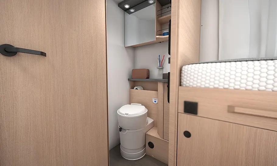 Blick auf die Toilette im Sun Living A 75 SL (2026).
