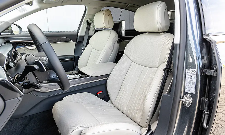 Audi A8 L; vordere Sitze