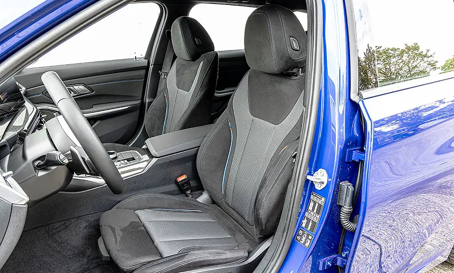BMW 3er Touring Die vorderen Sitze des BMW 3er Touring.