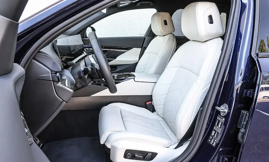 BMW 5er Touring; vordere Sitze