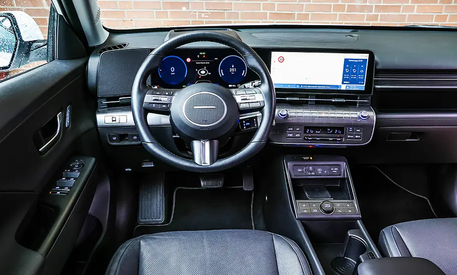 Hyundai Kona Elektro; Innenraum; Interieur; Innenansicht; Cockpit; Armaturen; Lenkrad
