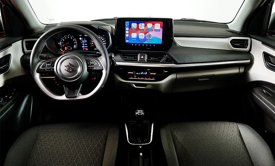 Suzuki Swift (2024); Cockpit