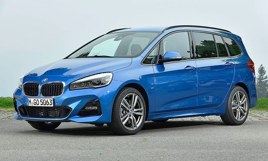 BMW 2er Gran Tourer (2018); statisch von vorne links