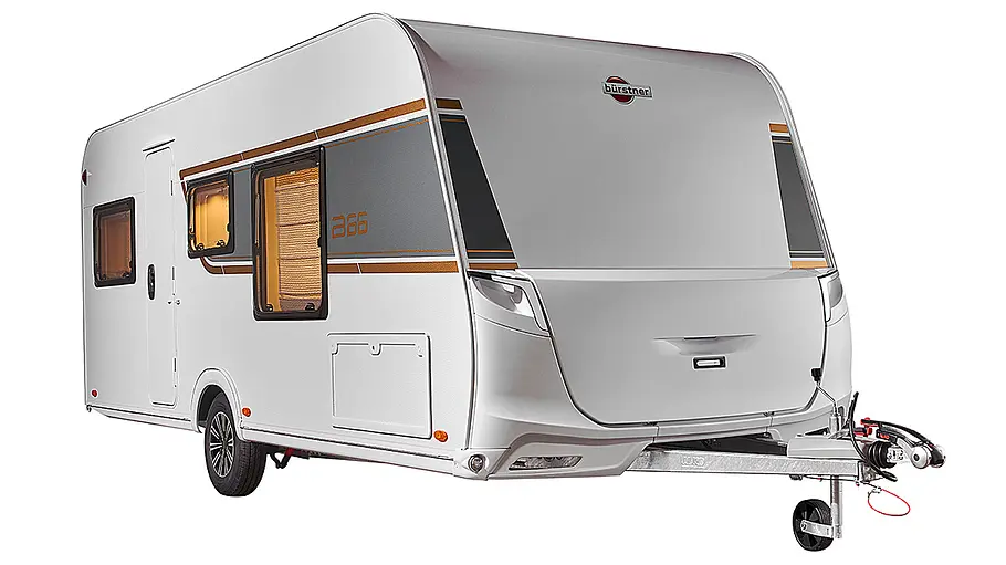 Bürstner B66 Caravan Das Bild zeigt den Bürstner B66 Caravan statisch von schräg vorne rechts fotografiert.