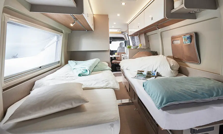 Bürstner Delfin C 621 (2022) Schlafzimmer
