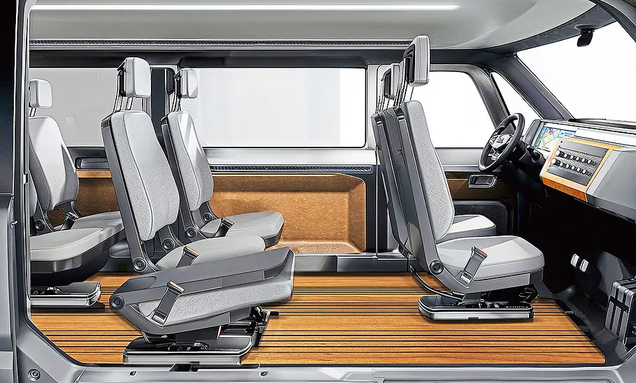 Blick in den Innenraum des AZ Automotive Bus.