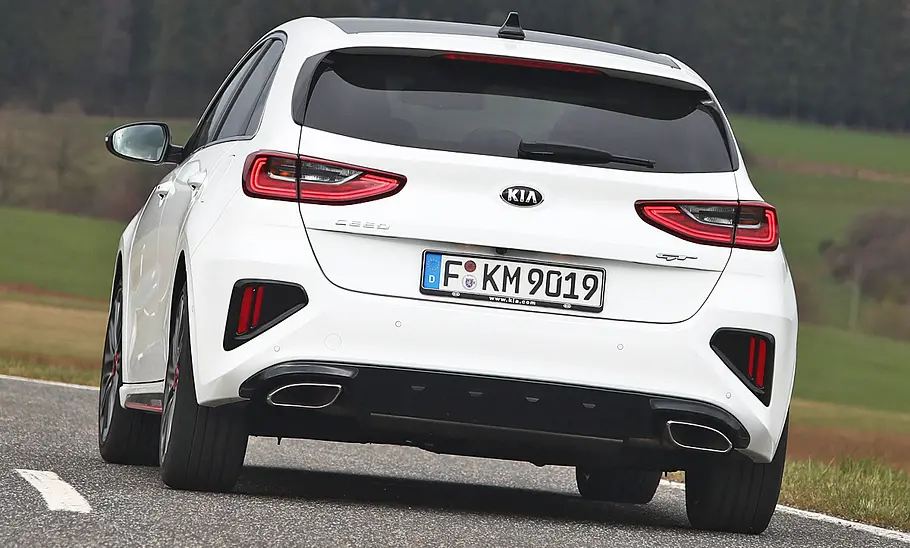 Honda Civic 1.5 VTEC Turbo/Kia Ceed GT 1.6 T-GDI: Test