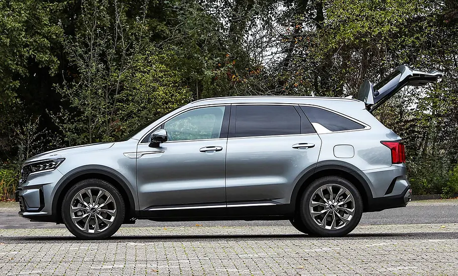 Kia Sorento (2020) Der Kia Sorento (2020), statisch von links fotografiert.