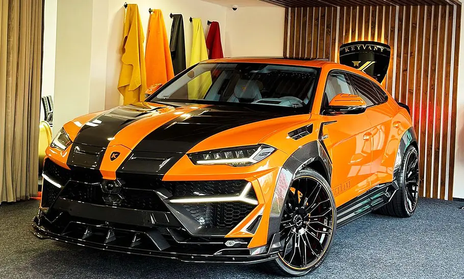 Lamborghini Keyrus von Keyvany Der Lamborghini Urus von Keyvany namens Keyrus von schräg vorne.