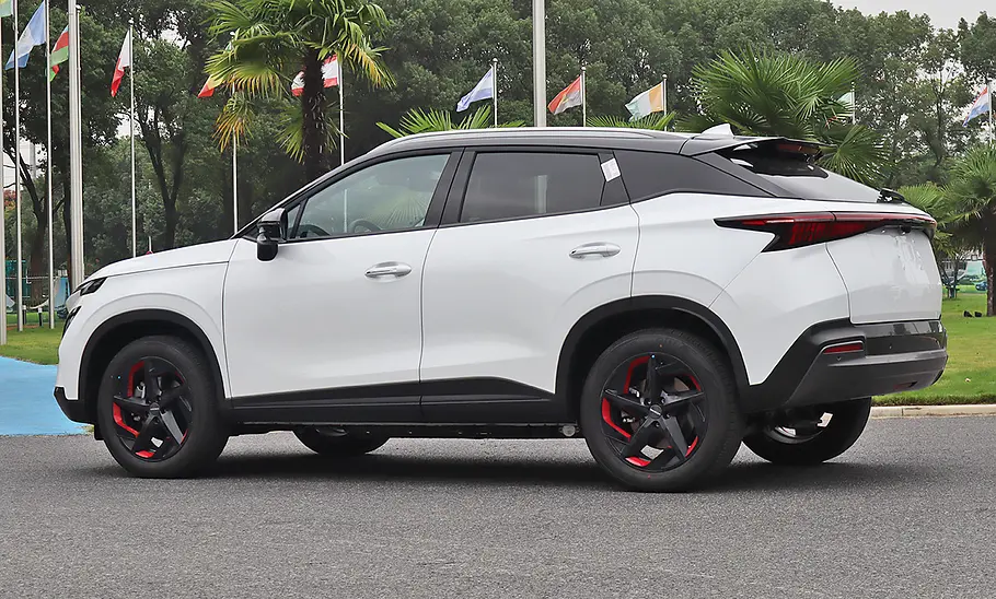 Omoda 5 EV (2024)