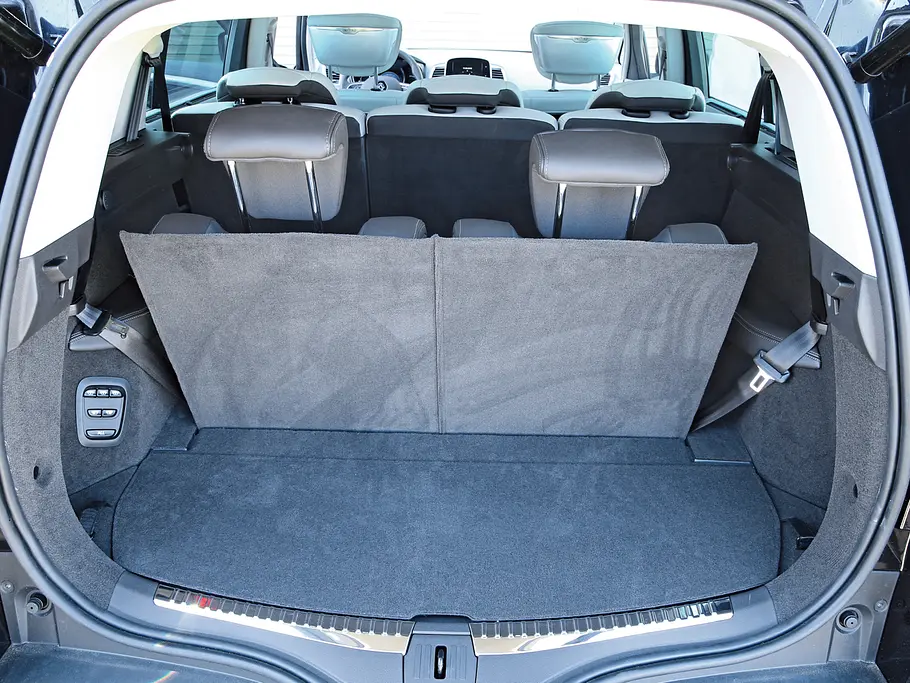 Renault Espace TCe 200 EDC Initiale Van Crossover SUV Siebensitzer Test Kofferraum