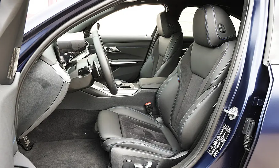 BMW 330i