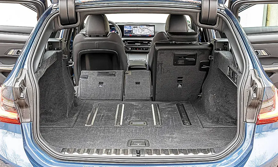 Blick in den Kofferraum des BMW 3er Touring.