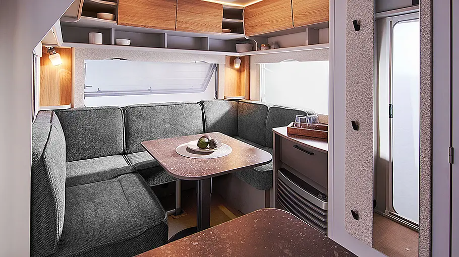 Bürstner B66 Caravan Das Bild zeigt die Sitzgruppe des Bürstner B66 Caravan.