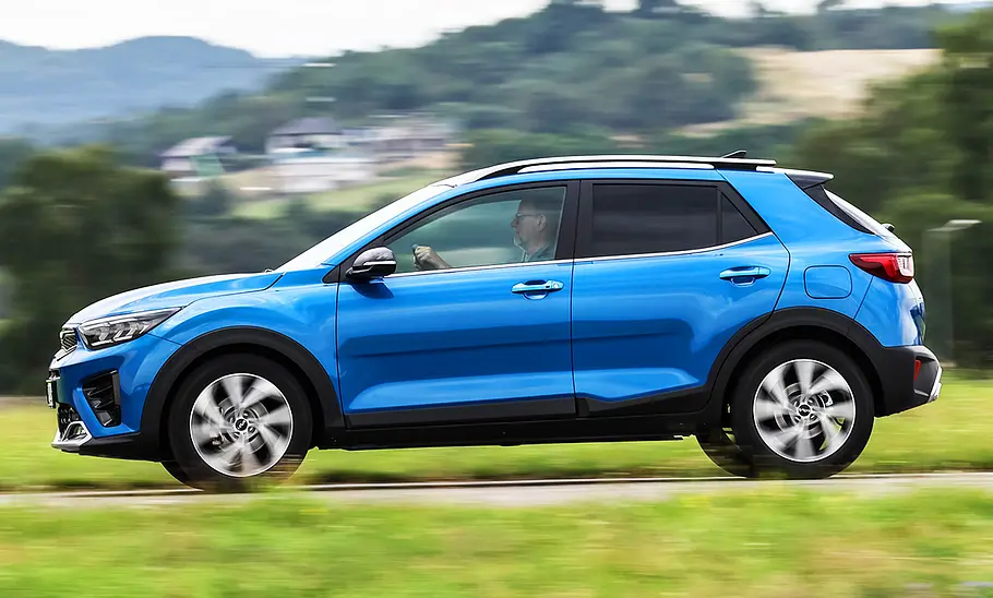 Kia Stonic; Außenansicht; SUV; Profilansicht