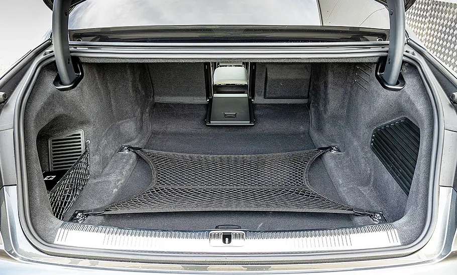 Audi A8 L; Kofferraum