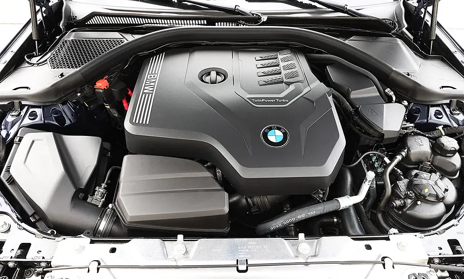 BMW 330i