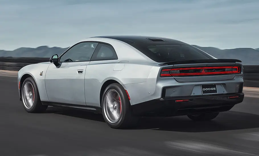 Dodge Charger (2025) Dodge Charger (2024)