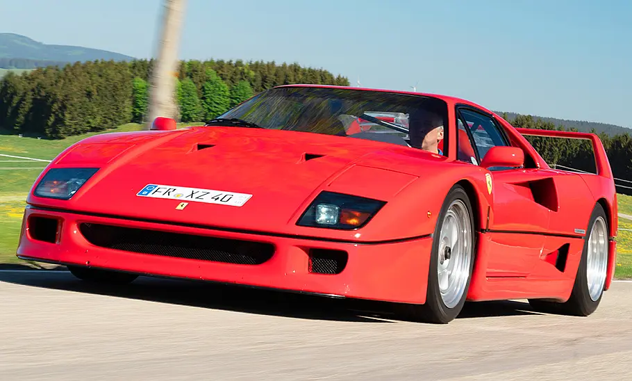 FERRARI F40