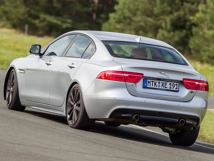 Jaguar XE S Vergleichstest