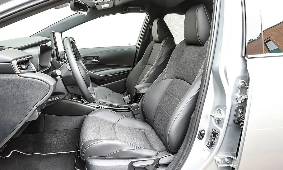 Toyota Corolla Touring Sports Toyota Corolla Touring Sports; vordere Sitze