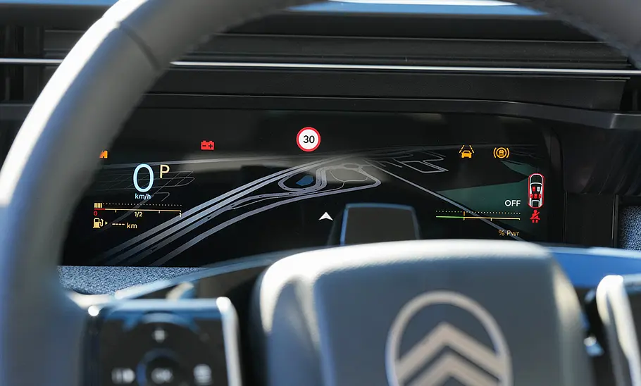 Citroën (ë-)C5 Aircross (2025) Die digitale Instrumententafel des Citroën (ë-)C5 Aircross (2025) in der Detailaufnahme.