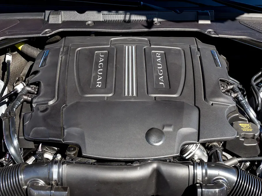 Jaguar XE S Vergleichstest