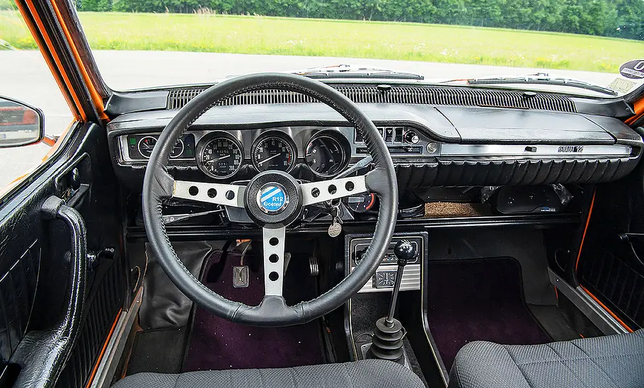 Renault 12 Gordini Blick auf die Armaturen im Innenraum des Renault 12 Gordini.