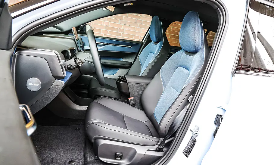Volvo EX30; Innenraum; Interieur; Innenansicht; Cockpit; Sitze; Lenkrad
