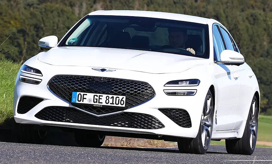 Genesis G70 2.0 T AWD