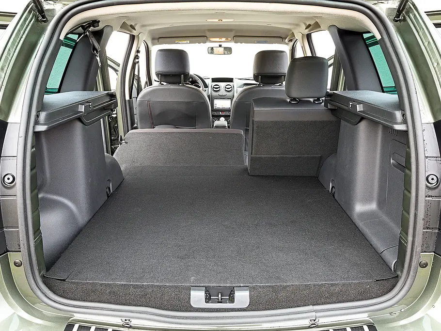 Dacia Duster dCi 110 4x4 Klein-SUV Vergleichstest Allrad Diesel Kofferraum