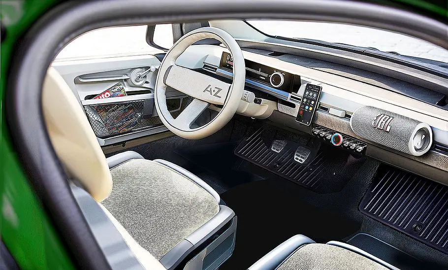 Blick in den Innenraum des AZ Automotive Mini-Maxi.