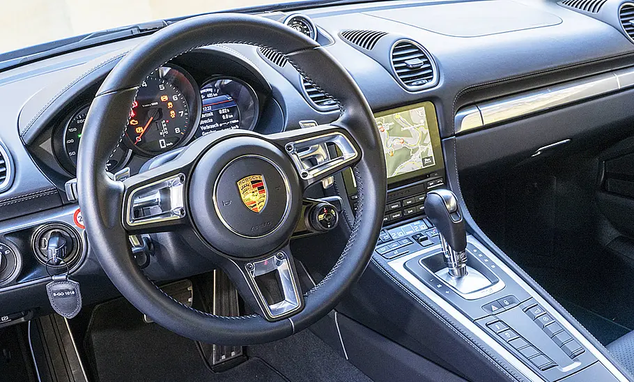 Porsche 718 Cayman