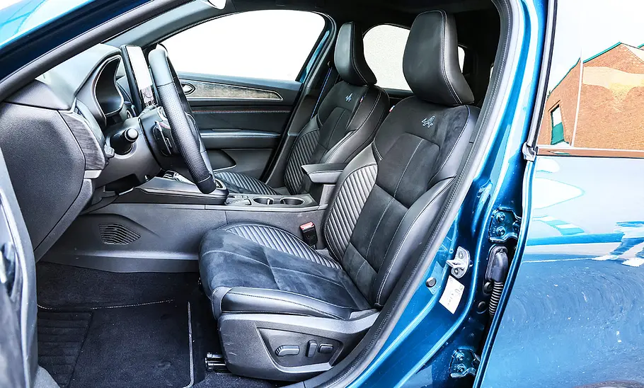 Renault Arkana; Innenansicht; Innenraum; Interieur; Cockpit; Sitze; Armaturen