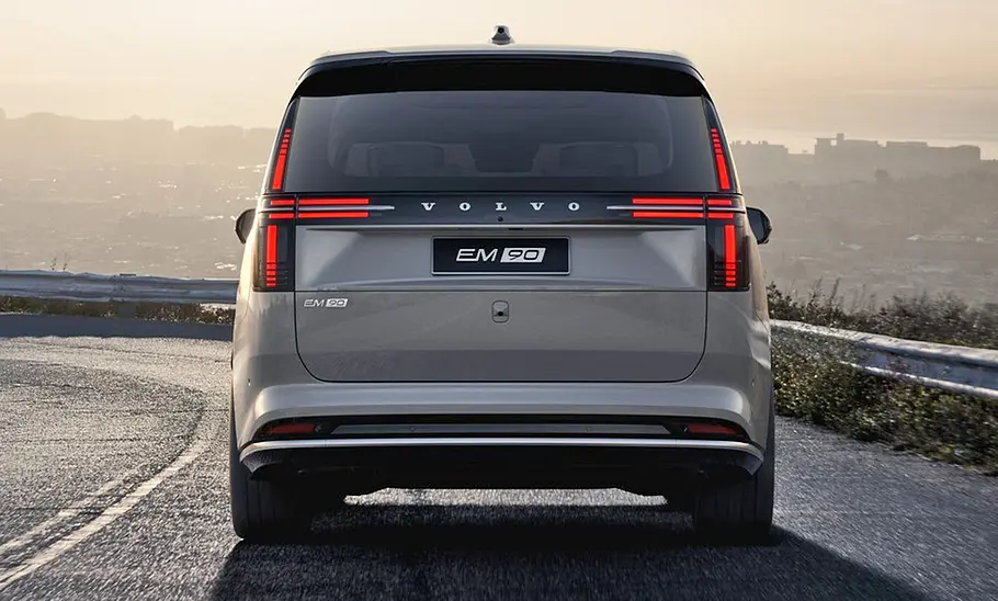 Volvo EM90 (2024) Volvo EM90 (2024)