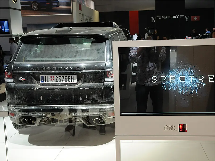 James Bond Range Rover Sport SVR