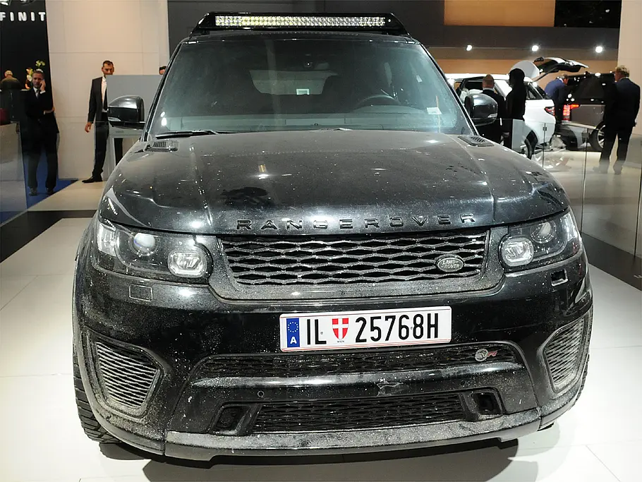 James Bond Range Rover Sport SVR