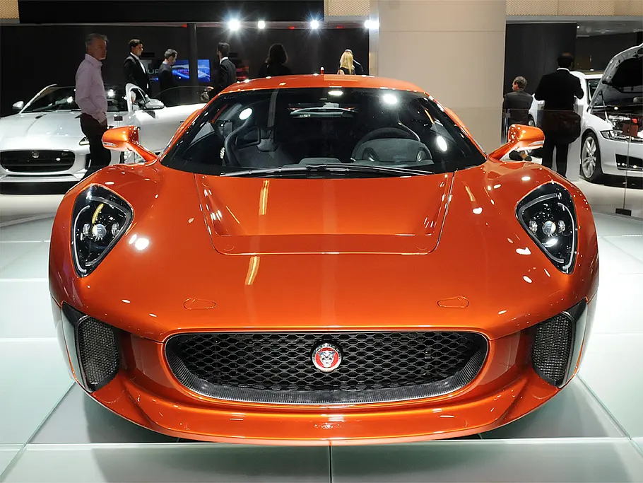 James Bond Jaguar C-X75