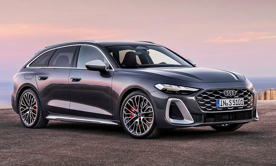 Audi S5 Sportback (2024); Außenansicht; stehend; Kombi; Frontansicht
