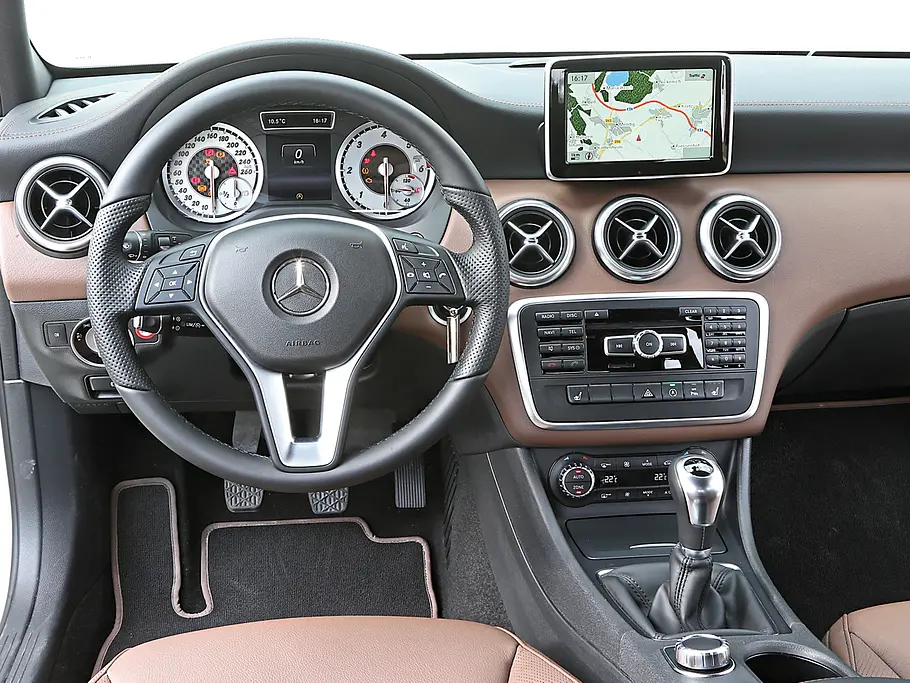 Mercedes A 180 CDI Kompakte Diesel Vergleichstest Innenraum Cockpit