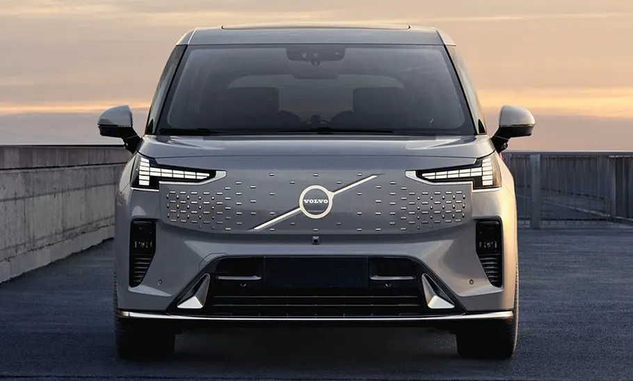 Volvo EM90 (2024) Volvo EM90 (2024)