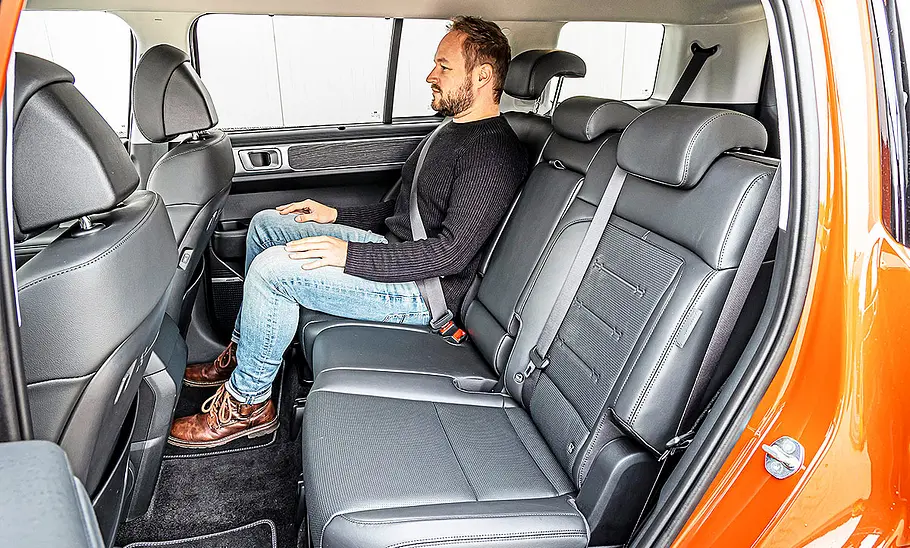 Hyundai Santa Fe Blick in den Innenraum auf die Rücksitze Hyundai Santa Fe.