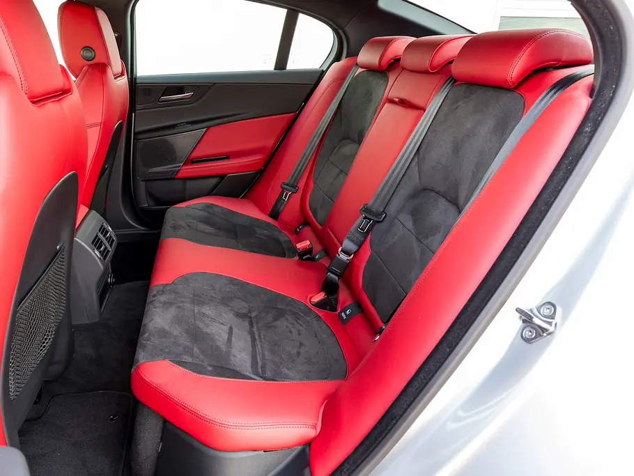 Jaguar XE S Vergleichstest