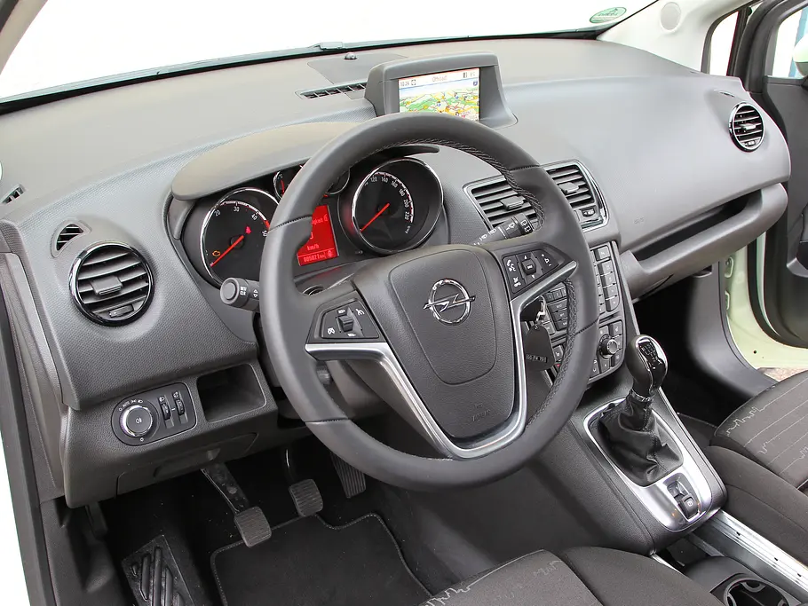 Opel Meriva 1.7 CDTI ecoFLEX Vergleich Vergleichstest Mini-Vans Turbodiesel Cockpit