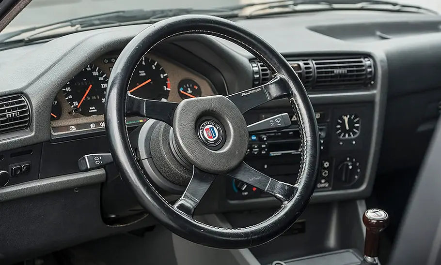 Alpina B6 E30 (1986) Alpina B6 E30